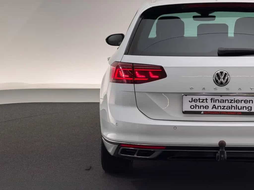 Volkswagen Passat Variant Passat Var. 2.0 TSI*ELEGANCE*R LINE-MAXTRIX-AHK 10/2019-photo-12