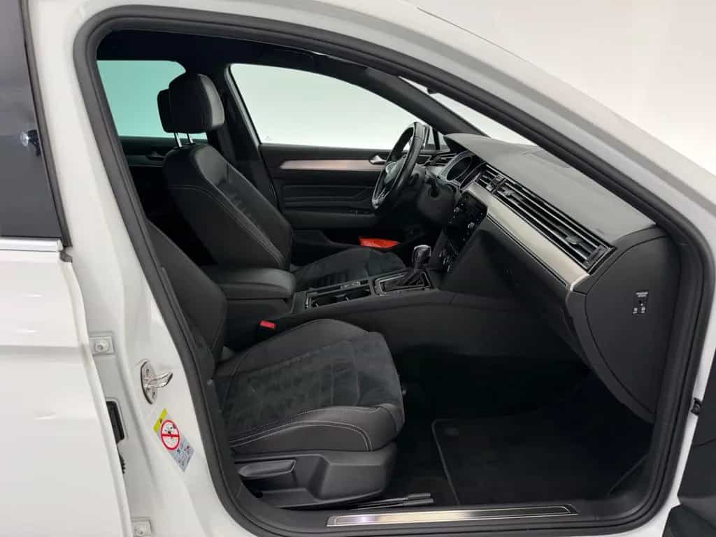 Volkswagen Passat Variant Passat Var. 2.0 TSI*ELEGANCE*R LINE-MAXTRIX-AHK 10/2019-photo-22