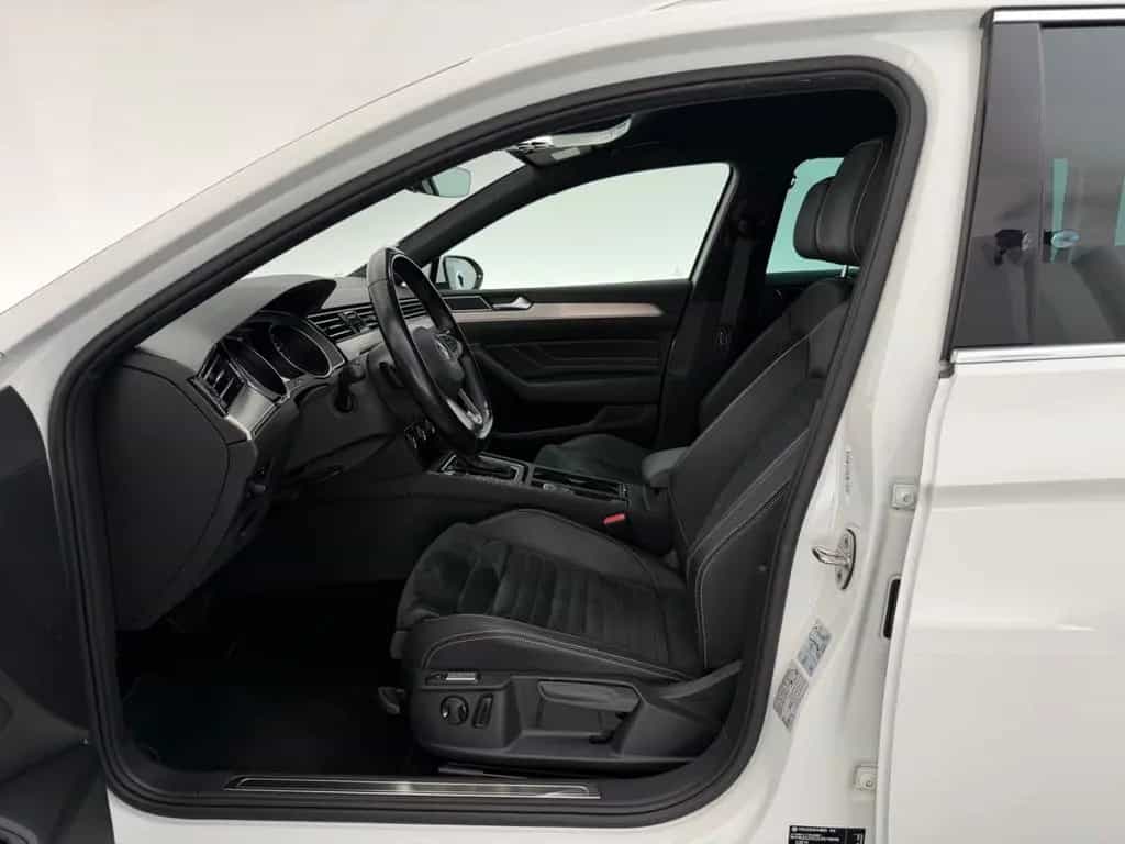 Volkswagen Passat Variant Passat Var. 2.0 TSI*ELEGANCE*R LINE-MAXTRIX-AHK 10/2019-photo-25