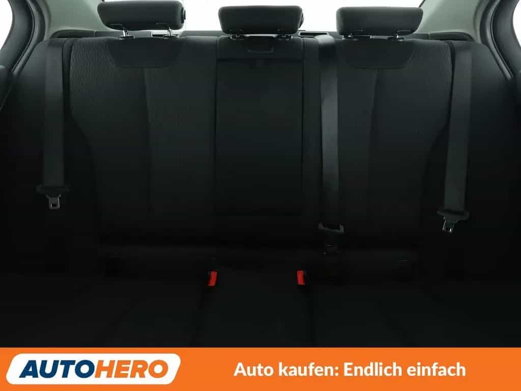 BMW 3 Series 320i Advantage Aut.*NAVI*LED*TEMPO*PDC*SHZ* 04/2018-photo-15