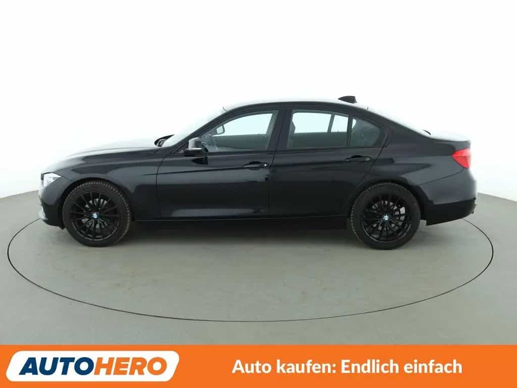 BMW 3 Series 320i Advantage Aut.*NAVI*LED*TEMPO*PDC*SHZ* 04/2018-photo-2