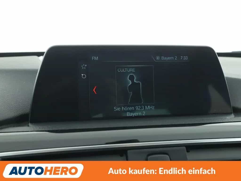 BMW 3 Series 320i Advantage Aut.*NAVI*LED*TEMPO*PDC*SHZ* 04/2018-photo-20