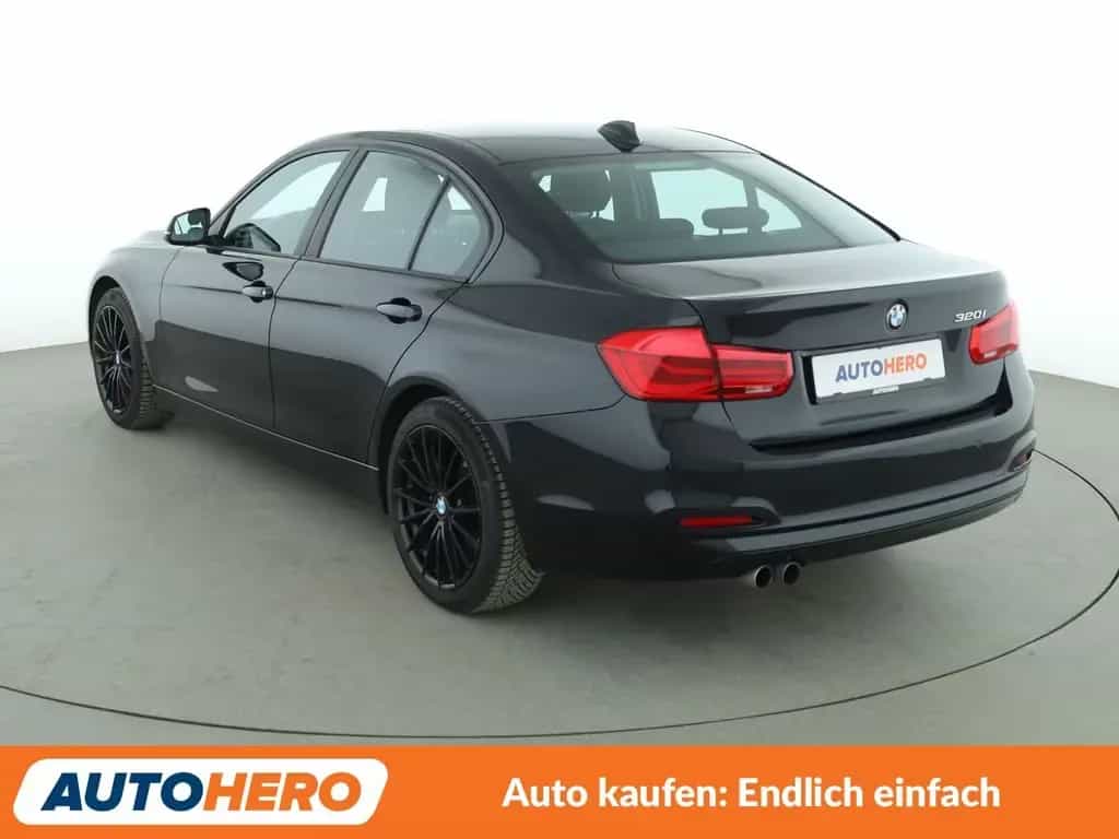 BMW 3 Series 320i Advantage Aut.*NAVI*LED*TEMPO*PDC*SHZ* 04/2018-photo-3