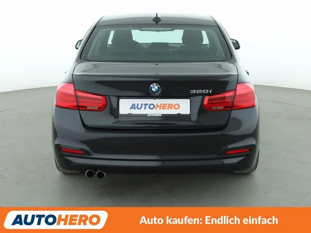 BMW 3 Series 320i Advantage Aut.*NAVI*LED*TEMPO*PDC*SHZ* 04/2018-photo-4