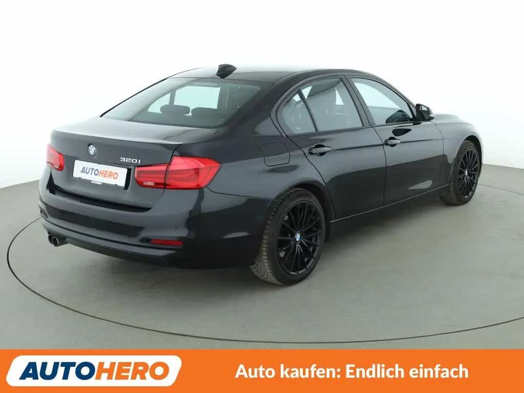 BMW 3 Series 320i Advantage Aut.*NAVI*LED*TEMPO*PDC*SHZ* 04/2018-photo-5