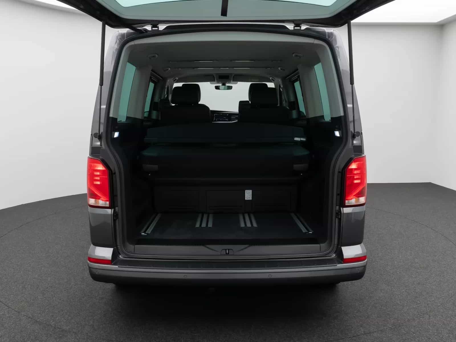 Volkswagen Transporter Multivan 03/2021-photo-12
