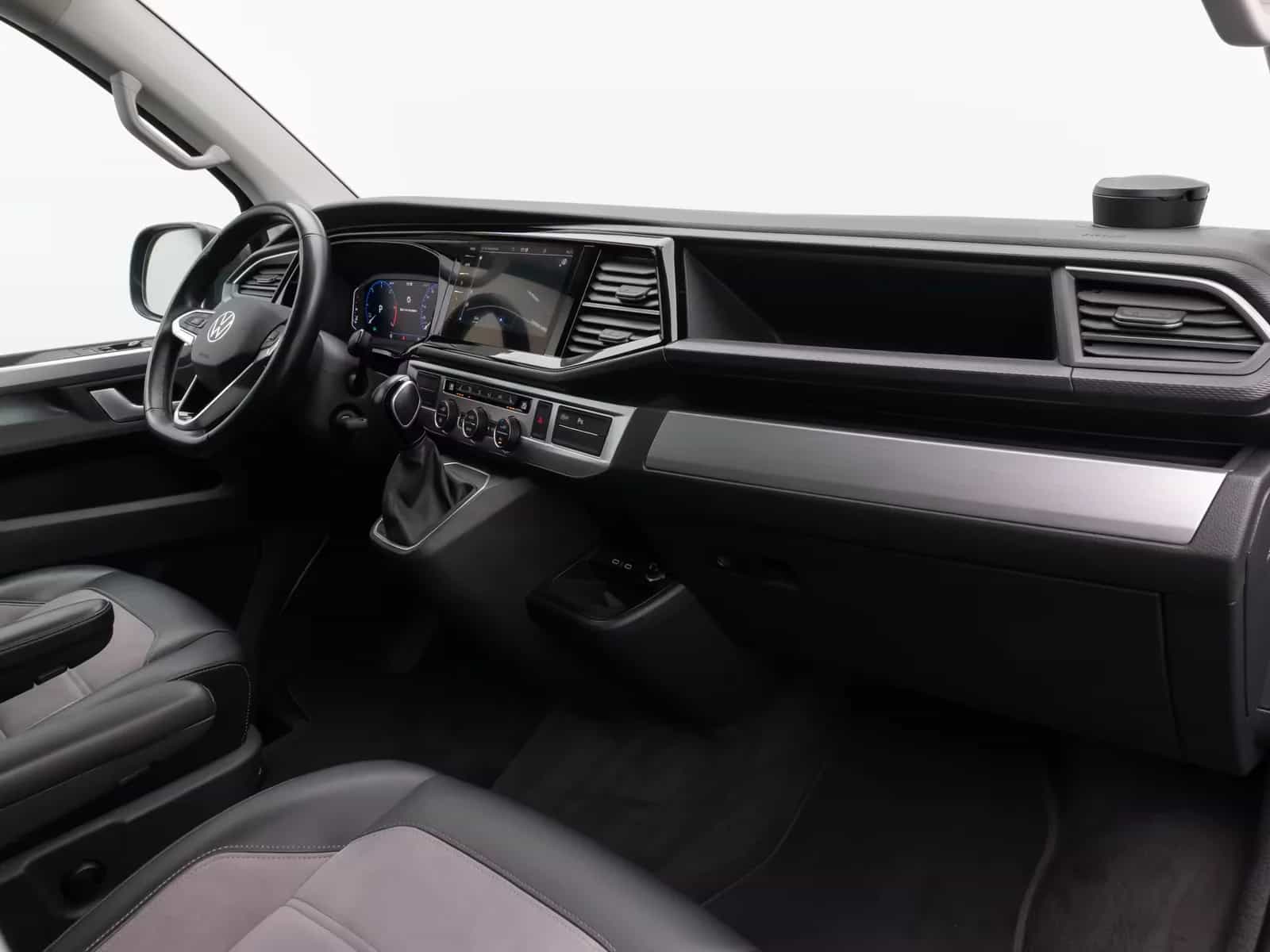 Volkswagen Transporter Multivan 03/2021-photo-18