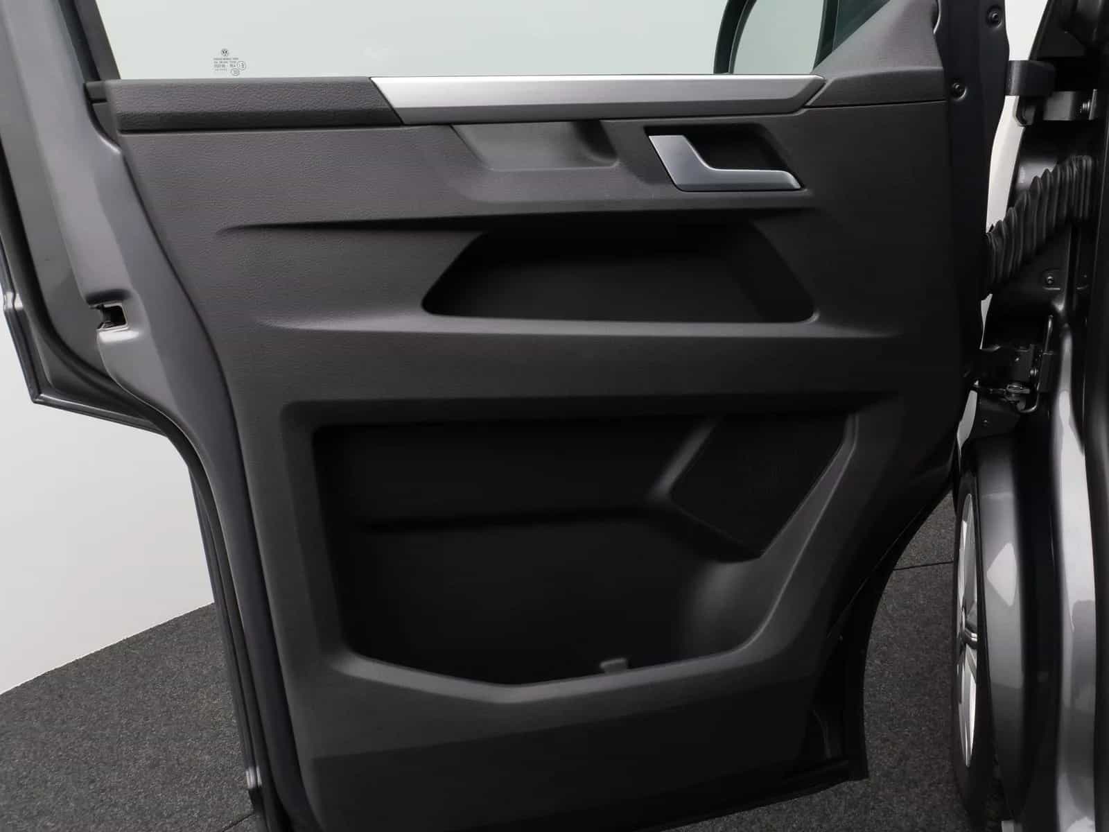 Volkswagen Transporter Multivan 03/2021-photo-24
