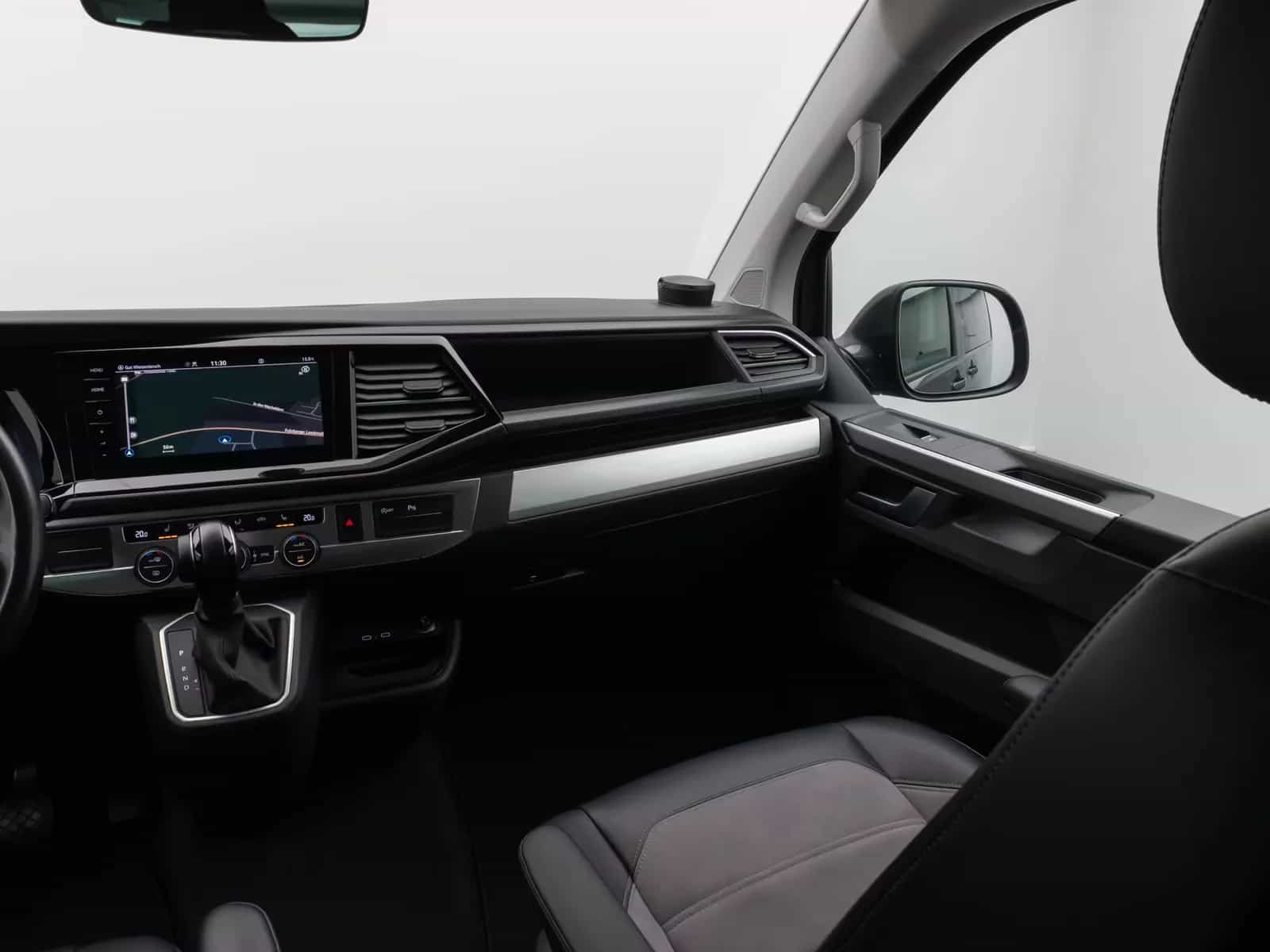 Volkswagen Transporter Multivan 03/2021-photo-34