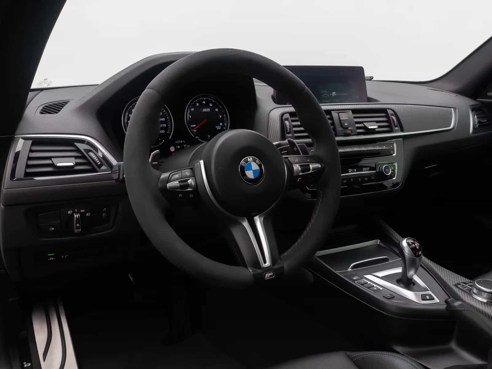 BMW M2 09/2020-photo-19