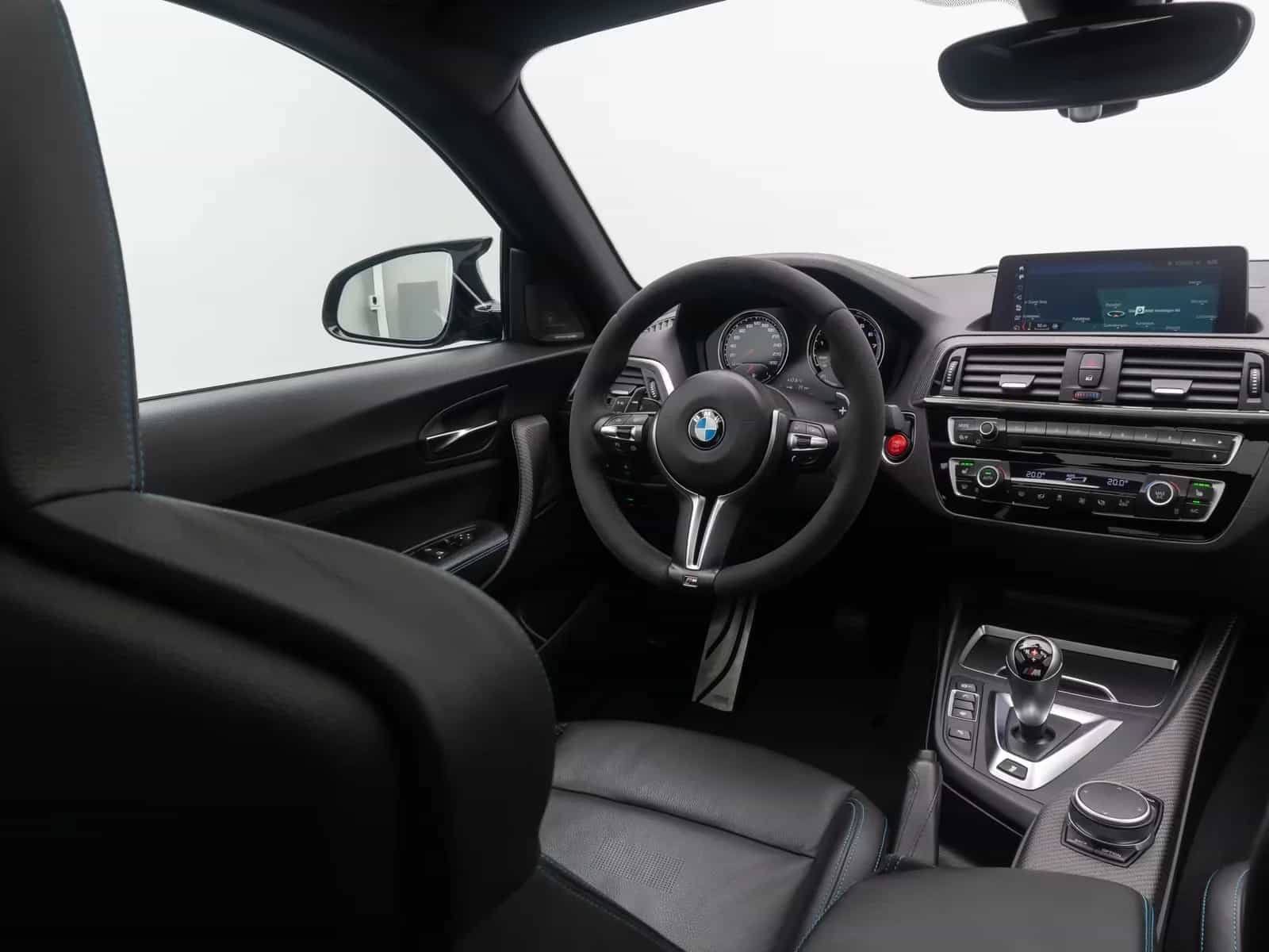 BMW M2 09/2020-photo-35