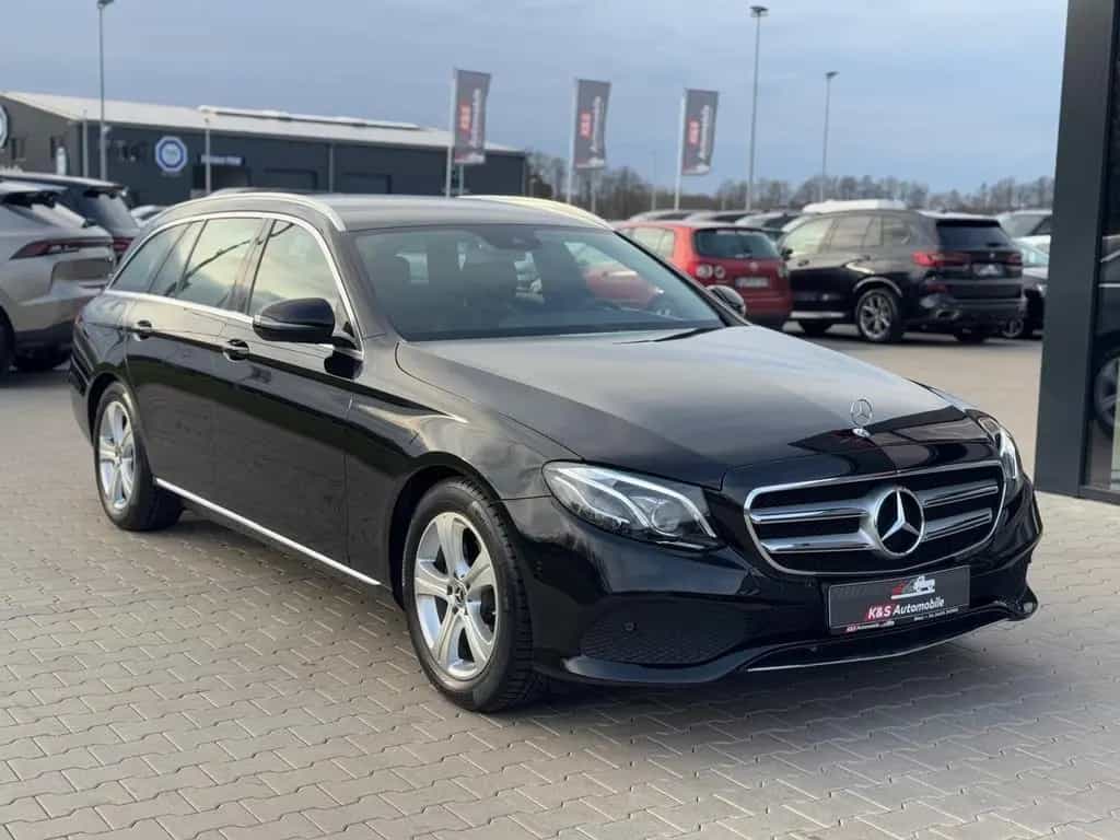 Mercedes-Benz E-Class 200 T*9-G*LED*NAVI*RFK* 07/2017-photo-2
