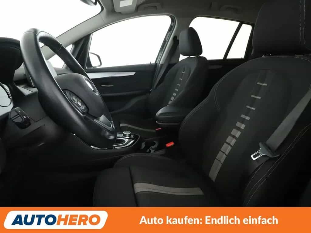BMW 220 Gran Tourer 2er 220i Gran Tourer Advantage Aut.*NAVI*LED* 12/2018-photo-9