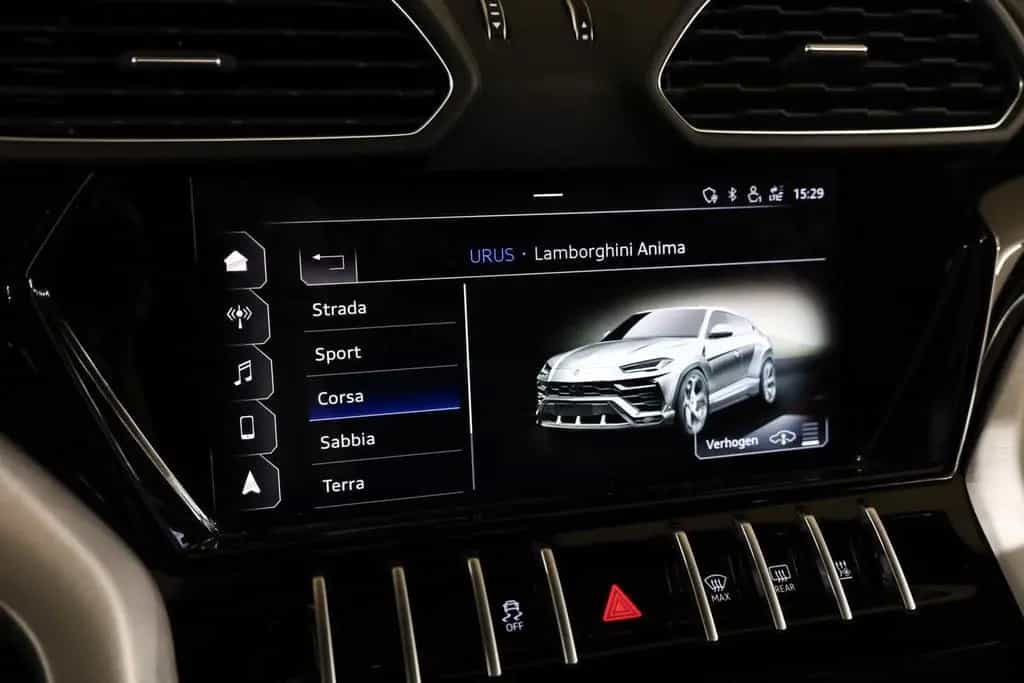 Lamborghini Urus 4.0 V8 4-Zits|Keramisch|Massage|B&O Adv|Pan 01/2020-photo-33