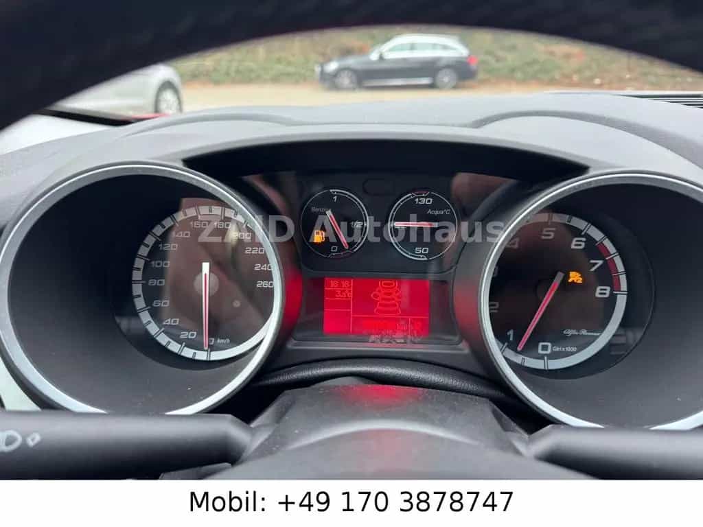 Alfa Romeo Giulietta Turismo*1HAND*Aut.*PDC*LED*170PS 12/2013-photo-18