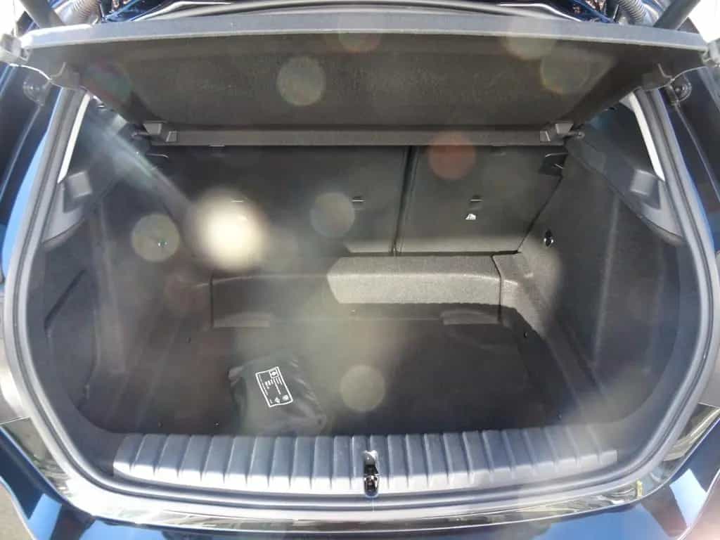 BMW Limousine 118 i 01/2020-photo-14