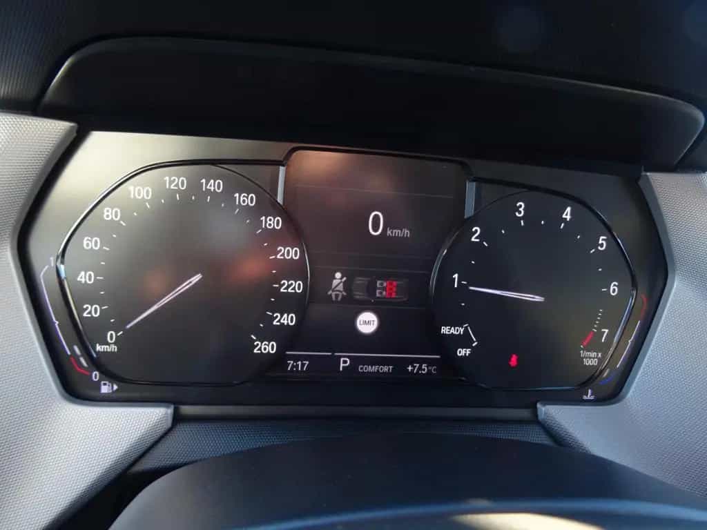 BMW Limousine 118 i 01/2020-photo-17