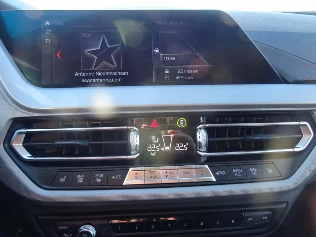 BMW Limousine 118 i 01/2020-photo-18