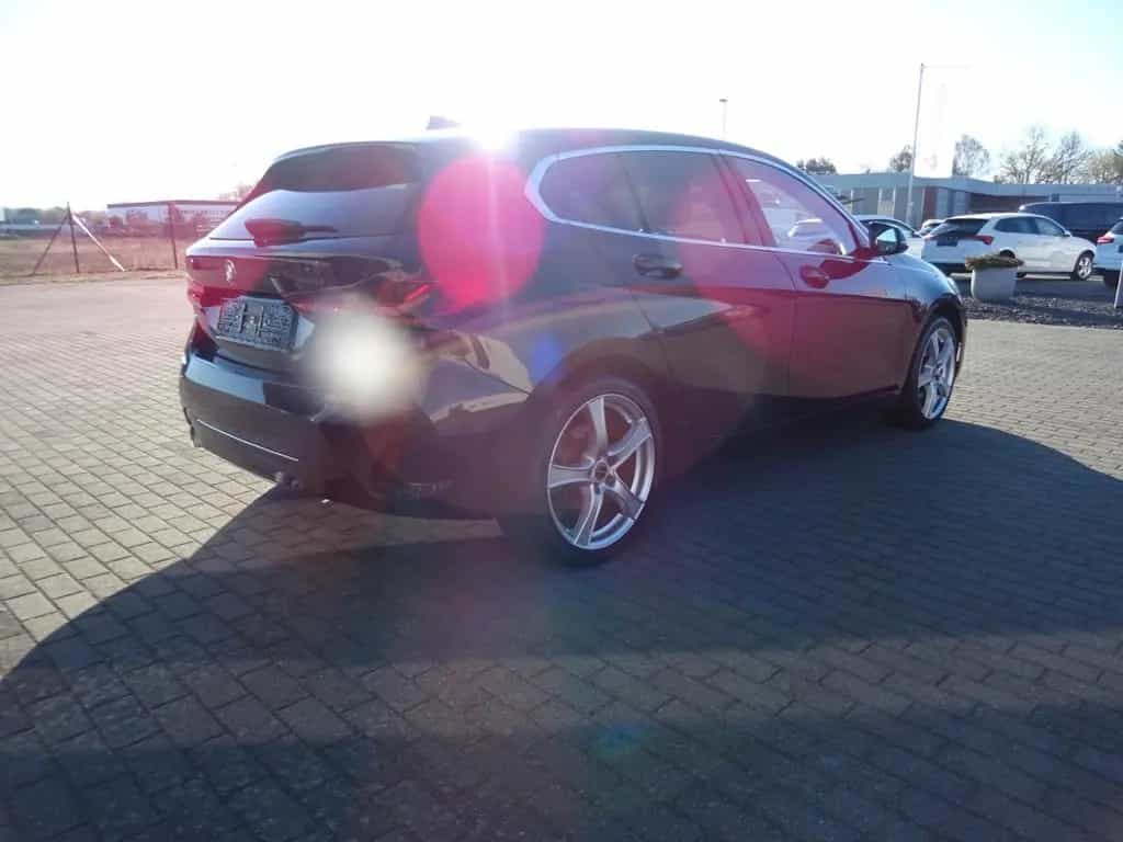 BMW Limousine 118 i 01/2020-photo-3