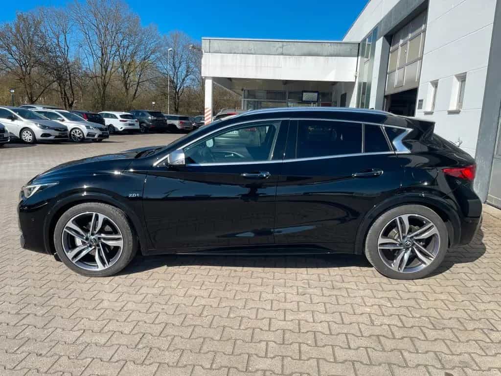 Infiniti Q30 2.0T AWD Sport/AHK/LED/360°/NAVI/SHZ/BOSE 03/2017-photo-1