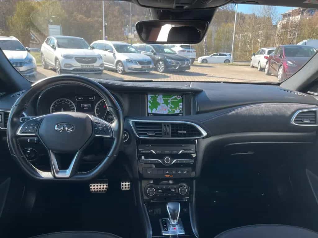 Infiniti Q30 2.0T AWD Sport/AHK/LED/360°/NAVI/SHZ/BOSE 03/2017-photo-7