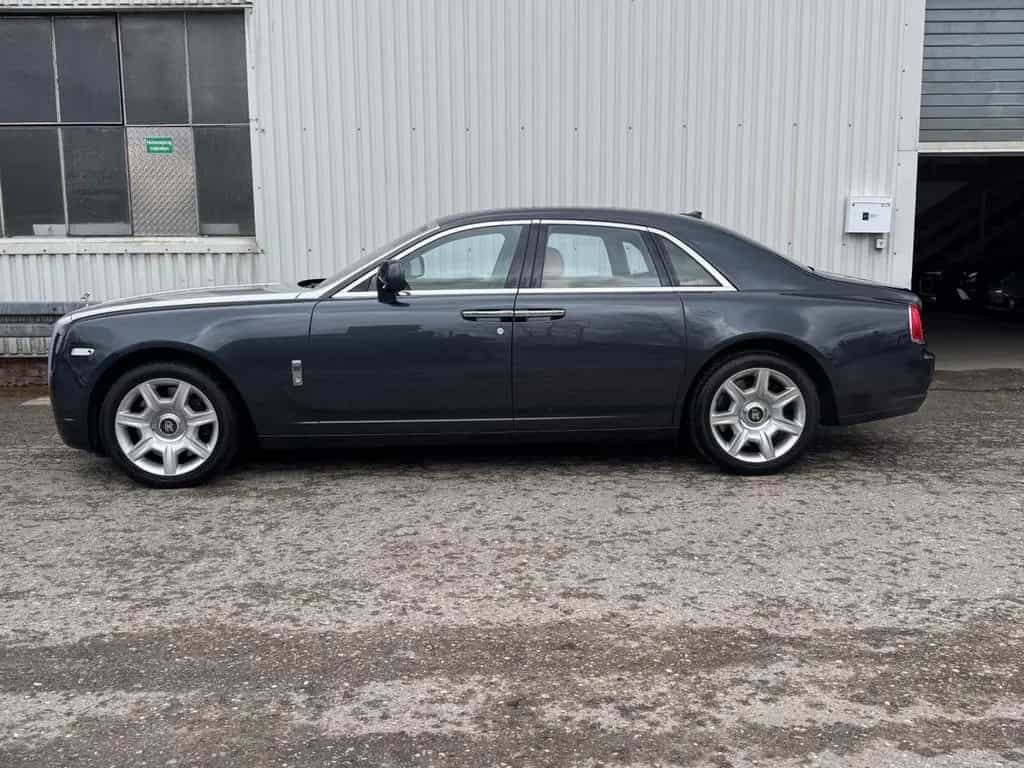 Rolls-Royce Ghost 01/2011-photo-1