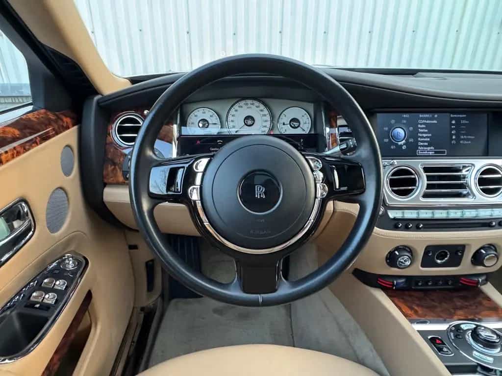 Rolls-Royce Ghost 01/2011-photo-31
