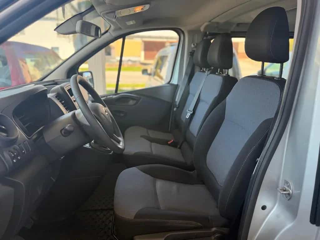 Opel Vivaro B Combi L1H1*Klima*9-Sitze*AHK*SCHECKHEFT 08/2018-photo-10