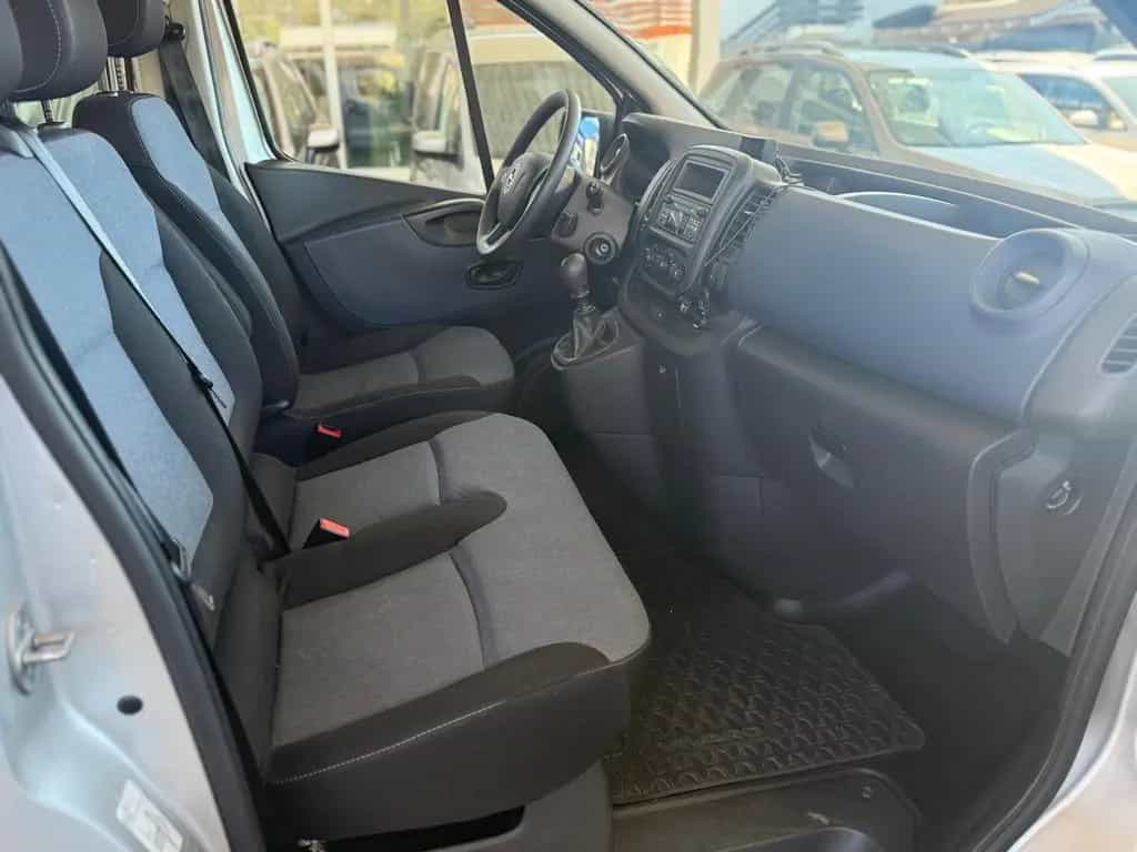Opel Vivaro B Combi L1H1*Klima*9-Sitze*AHK*SCHECKHEFT 08/2018-photo-11