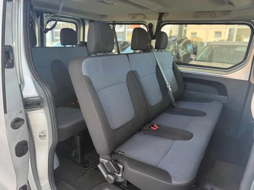 Opel Vivaro B Combi L1H1*Klima*9-Sitze*AHK*SCHECKHEFT 08/2018-photo-19
