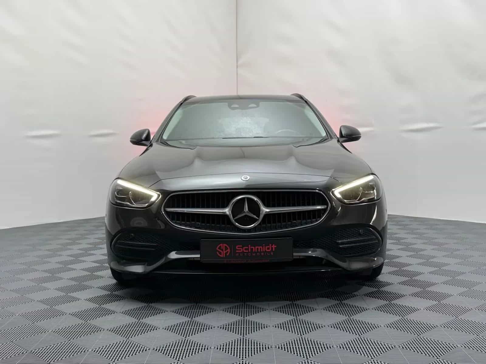 Mercedes-Benz C-Class 220 11/2022-photo-1