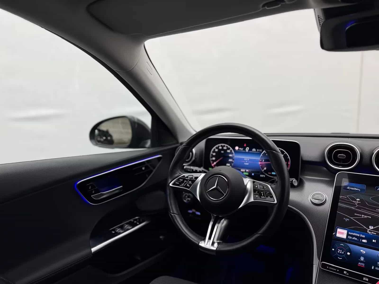 Mercedes-Benz C-Class 220 11/2022-photo-18