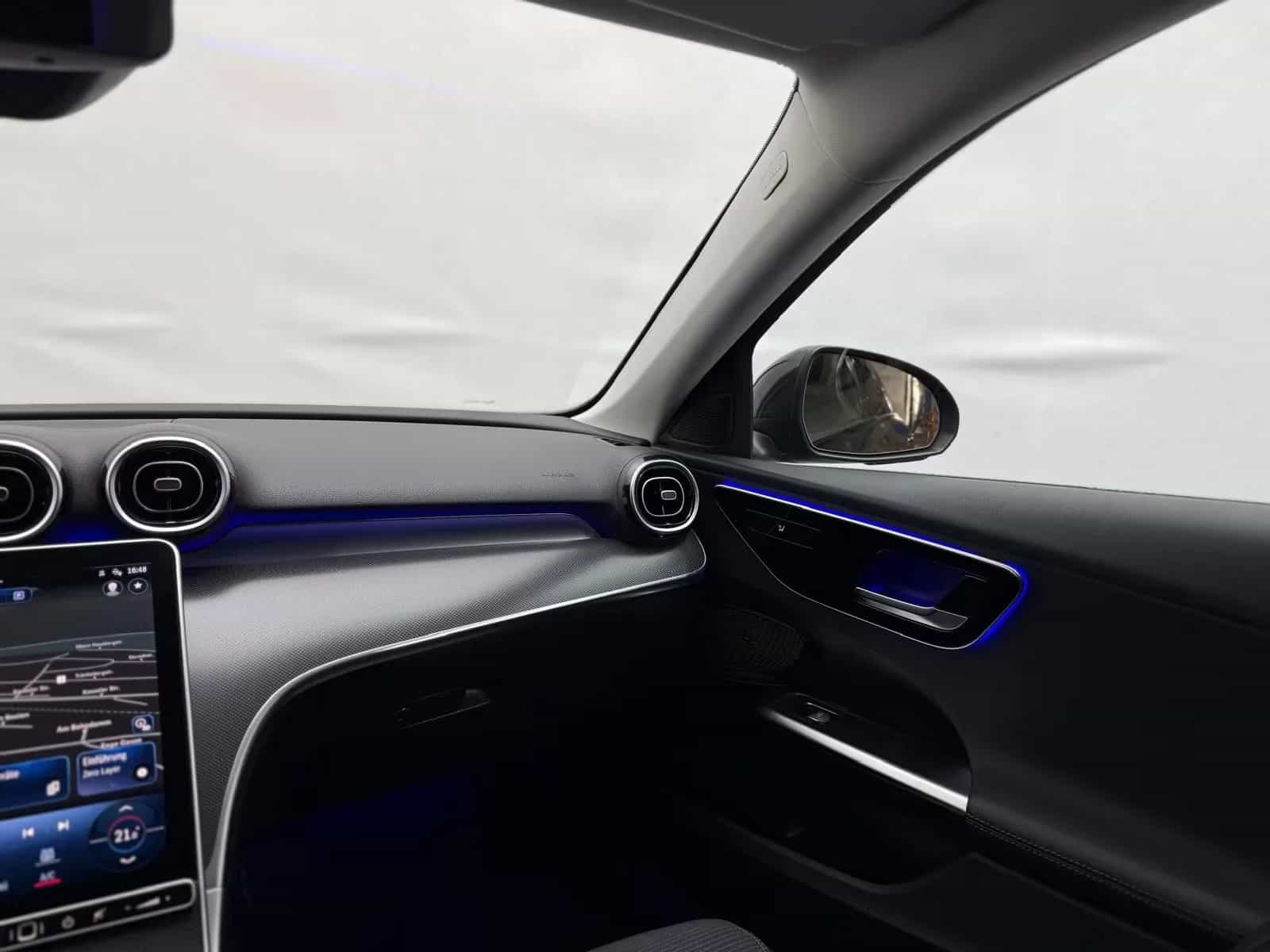 Mercedes-Benz C-Class 220 11/2022-photo-20