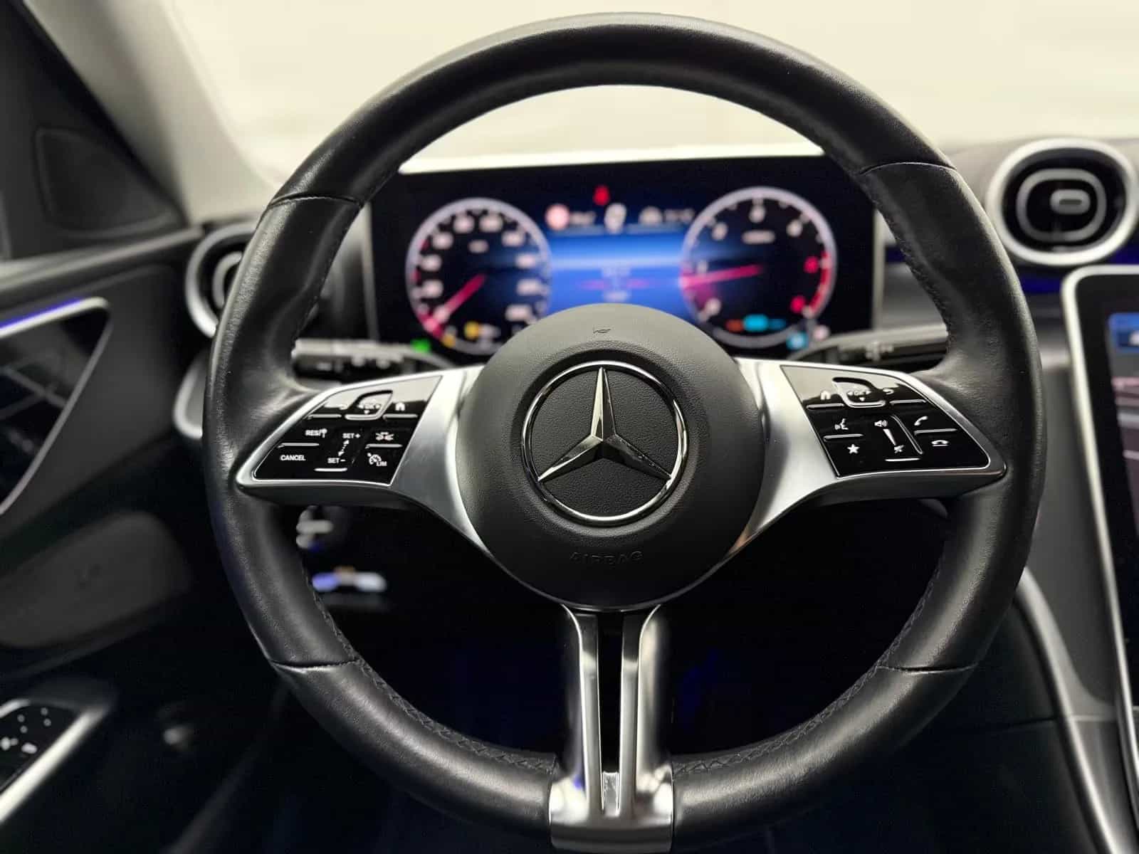 Mercedes-Benz C-Class 220 11/2022-photo-22
