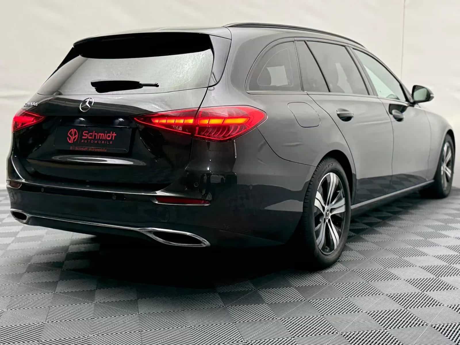 Mercedes-Benz C-Class 220 11/2022-photo-8