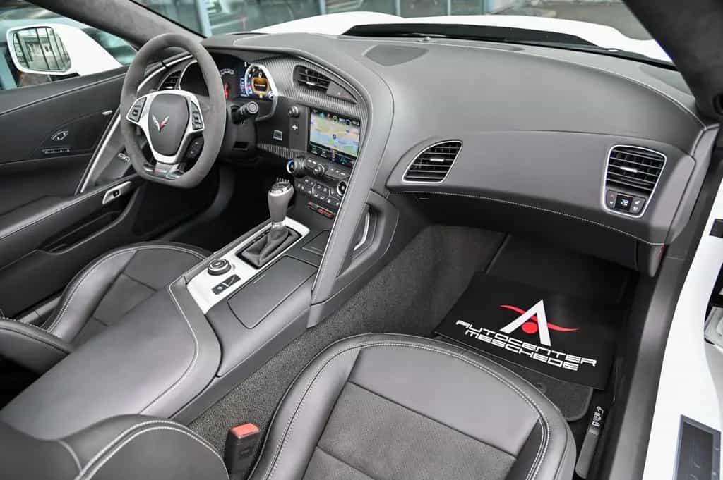 Corvette C7 Z06 3LZ C7 Targa 6.2 V8 Aut. *Schalensitze* 08/2019-photo-12