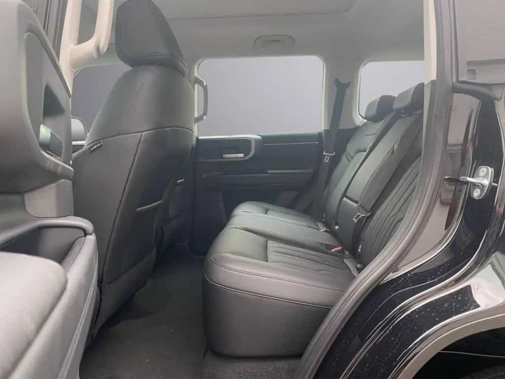 BAIC BJ40 2.0T 4WD 8 Gang AT 360-Cam Pano null-photo-12