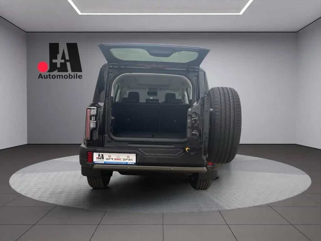 BAIC BJ40 2.0T 4WD 8 Gang AT 360-Cam Pano null-photo-19