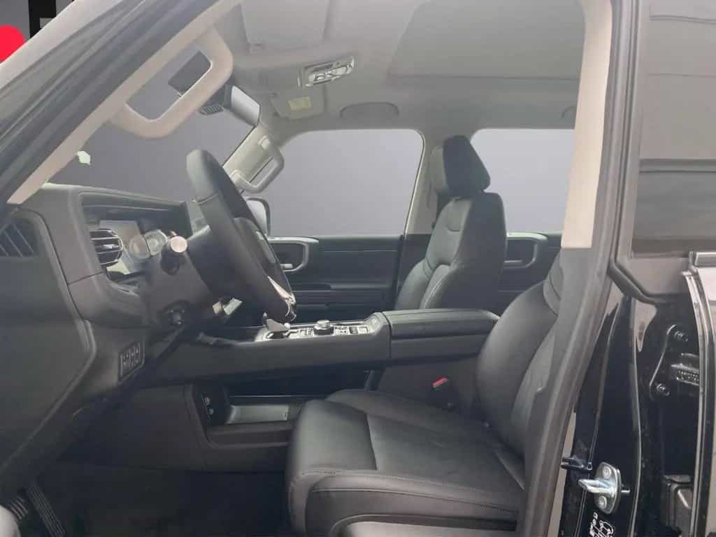 BAIC BJ40 2.0T 4WD 8 Gang AT 360-Cam Pano null-photo-8