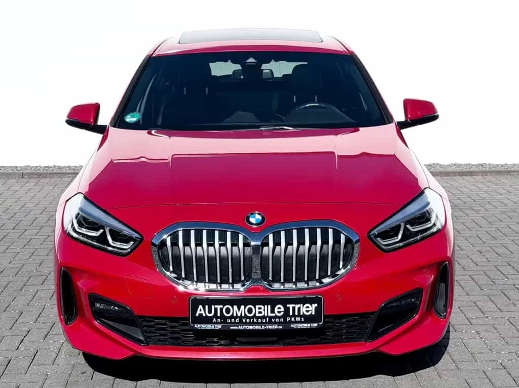 BMW 1 Series d M Sport Paket /PANO/LED/CAM/GARANTIE/ 03/2020-photo-0