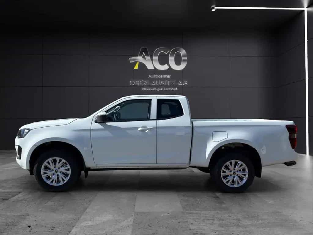 Isuzu D-Max Space Cab 4WD LS null-photo-1