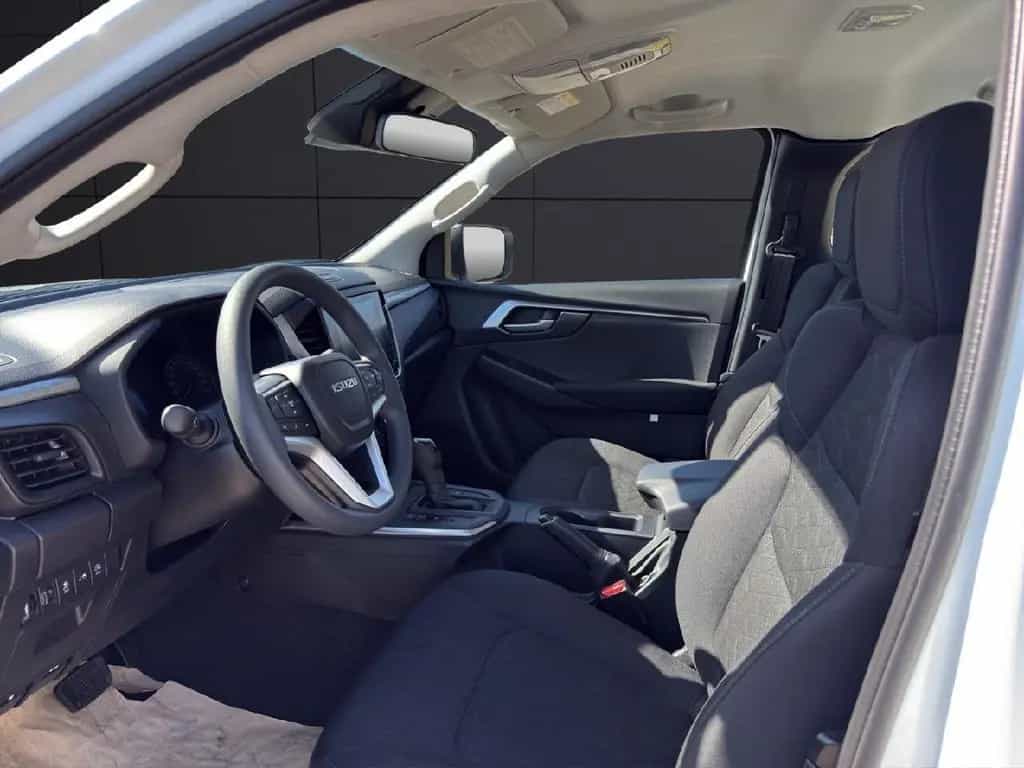 Isuzu D-Max Space Cab 4WD LS null-photo-10