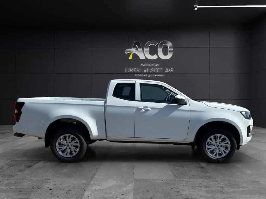 Isuzu D-Max Space Cab 4WD LS null-photo-22