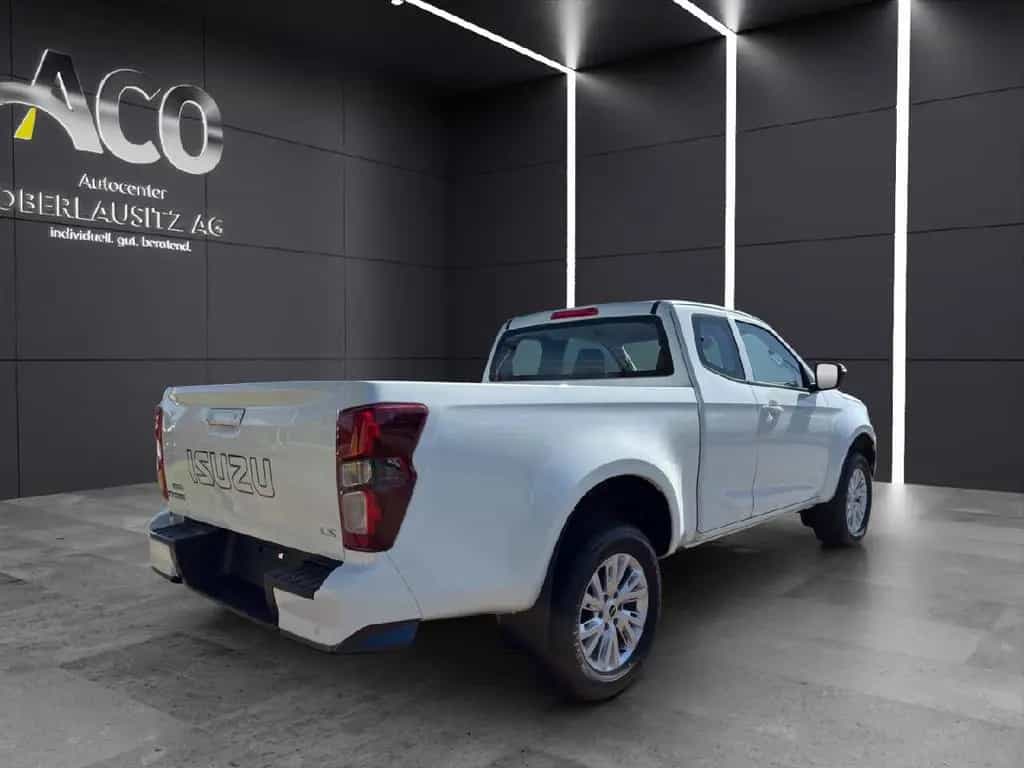 Isuzu D-Max Space Cab 4WD LS null-photo-4