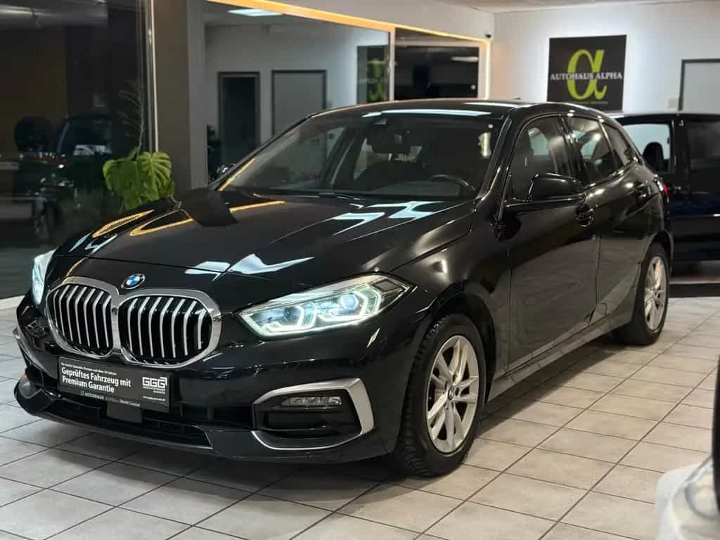 BMW 118 d Luxury Line *LED*NAVI* 02/2021-photo-1