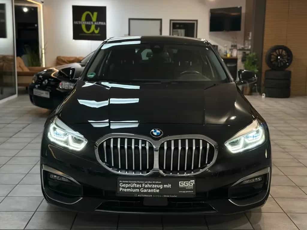 BMW 118 d Luxury Line *LED*NAVI* 02/2021-photo-2