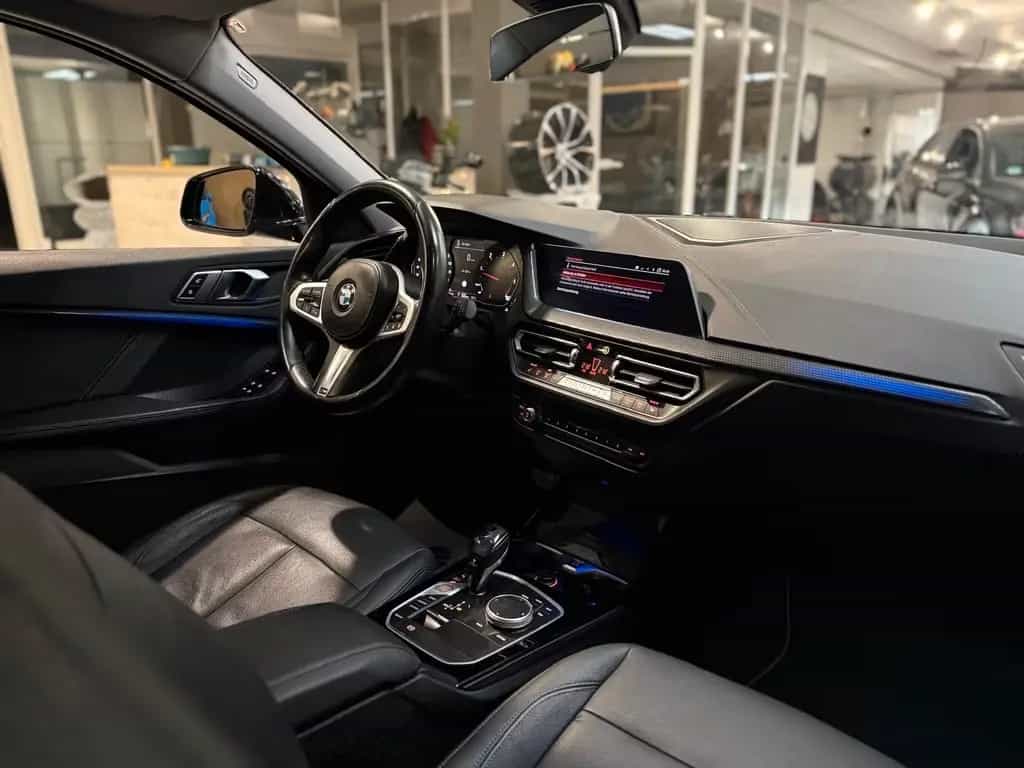 BMW 118 d Luxury Line *LED*NAVI* 02/2021-photo-24