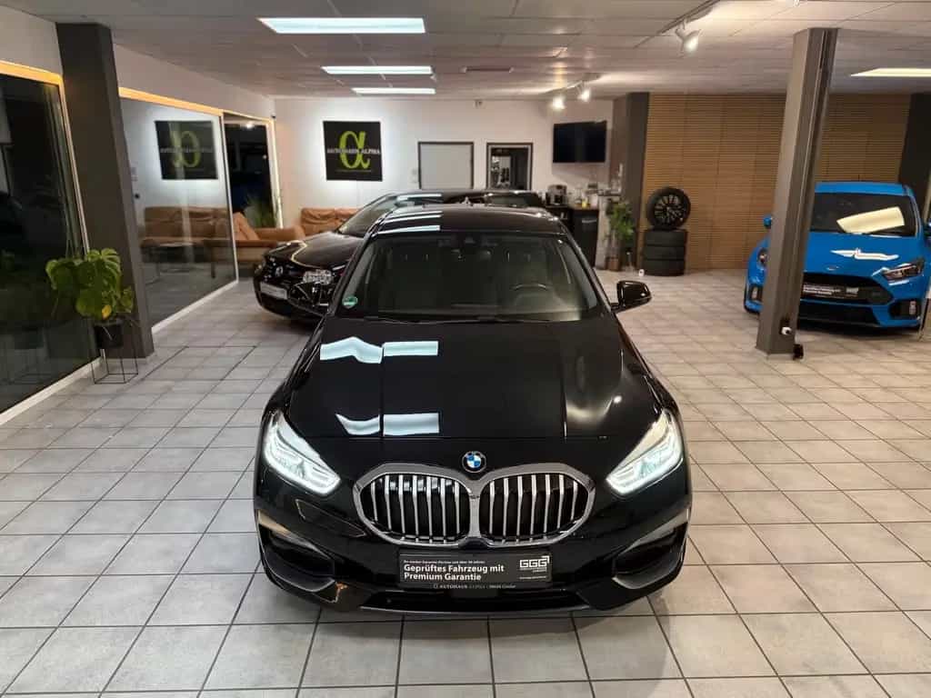 BMW 118 d Luxury Line *LED*NAVI* 02/2021-photo-3