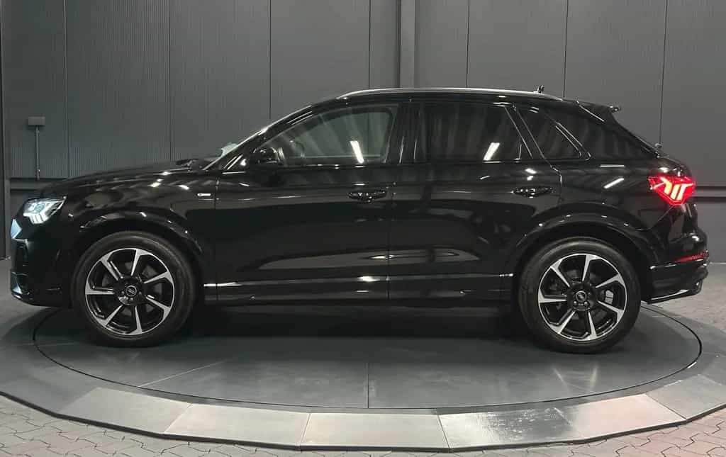 Audi Q3 40 TDI quattro S-Line*19Zoll*Optik-Pak.*LEDER 05/2022-photo-1