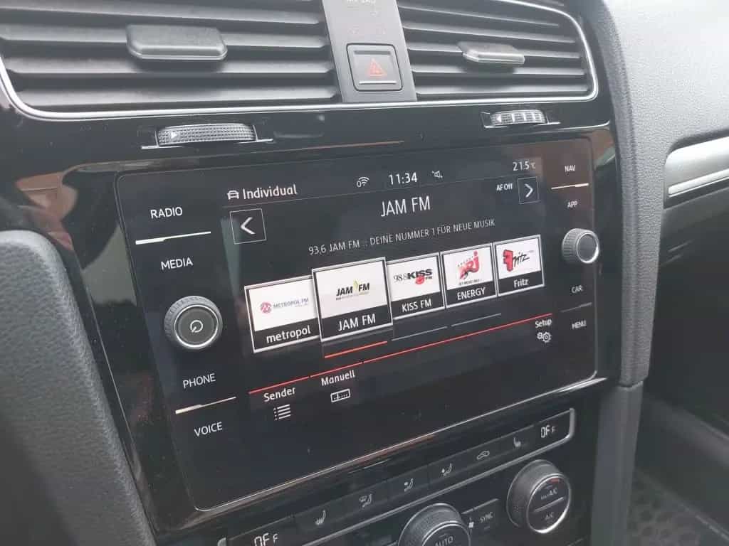 Volkswagen Golf GTI DSG PANO Leder REMUS MAM Felgen SHZ PDC 05/2017-photo-13